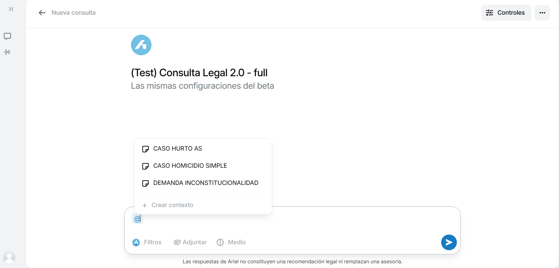 Menú de contextos al escribir arroba en el chat